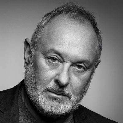 Headshot of Paul Easom