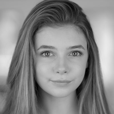 Eleanor Worthington-Cox headshot