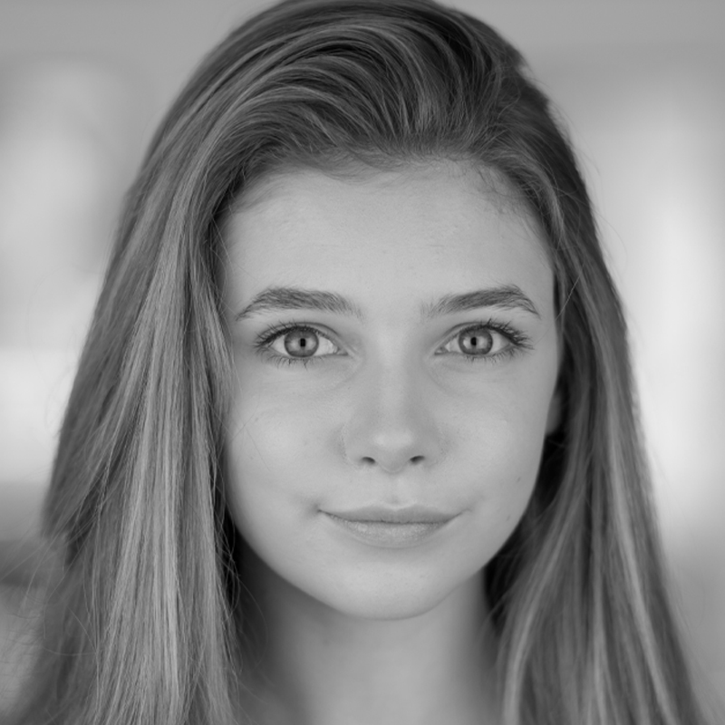 Eleanor Worthington-Cox headshot
