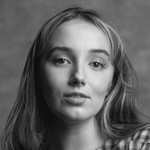 Claire O'Leary headshot